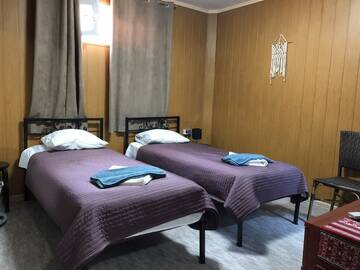 Фото номера Улучшенный трехместный номер Гостевой дом Pensiunea Casa PaPaCip г. Александрия 7