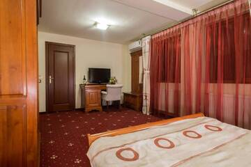 Фотографии Отель Red Hotel г. Александрия (Румыния) №2 Фото Отель Red Hotel г. Александрия 2
