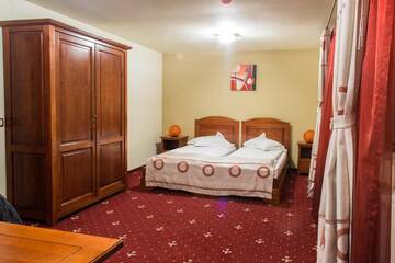 Фото номера Двухместный номер с 1 кроватью или 2 отдельными кроватями Отель Red Hotel г. Александрия 14